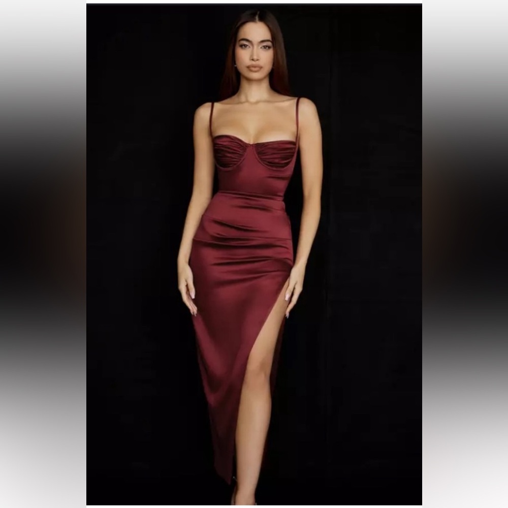 🚨FLASH SALE! House of CB FLORA dress NWT 😍